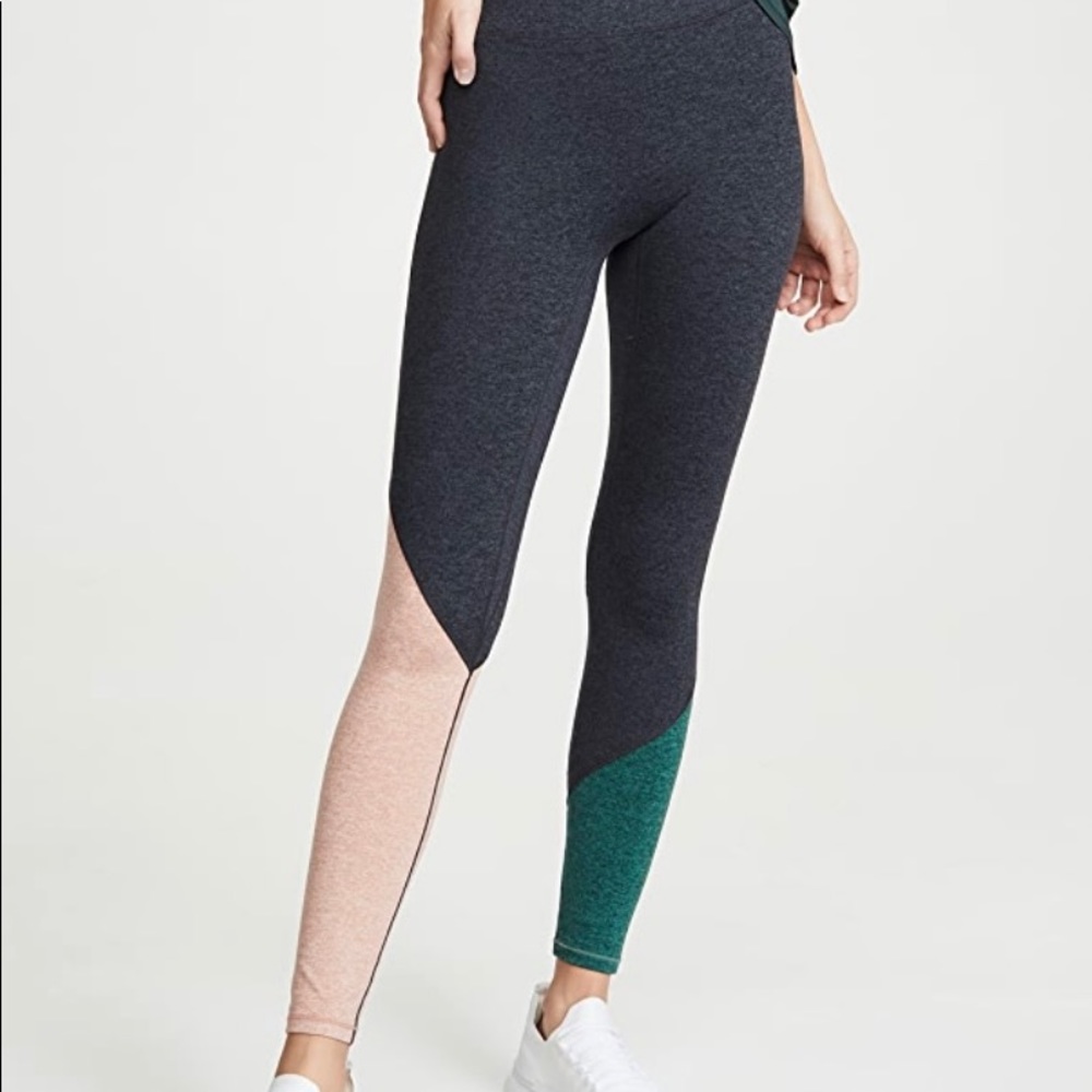 We Over Me Synergy Leggings- size small, NWOT